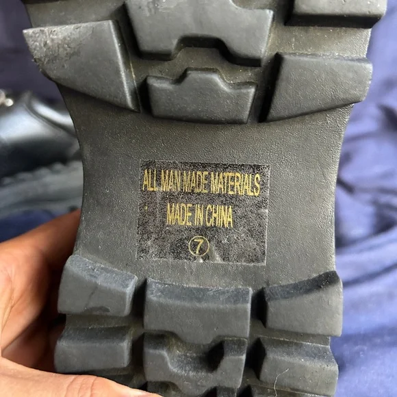 LEI Black Chunky Platform Shoes - Picture 3 of 3